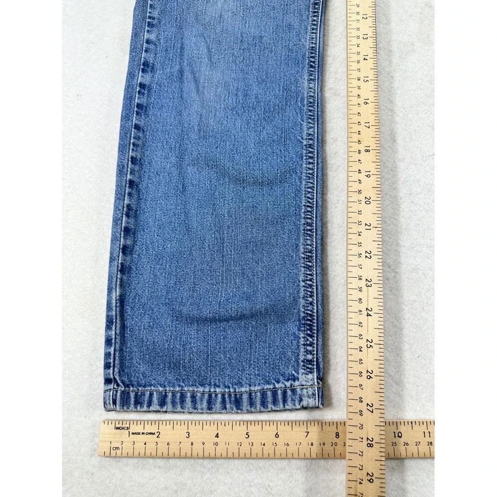 Tommy Hilfiger Classic Fit Jeans Womens  6A Medium Wash Straight Leg High Rise